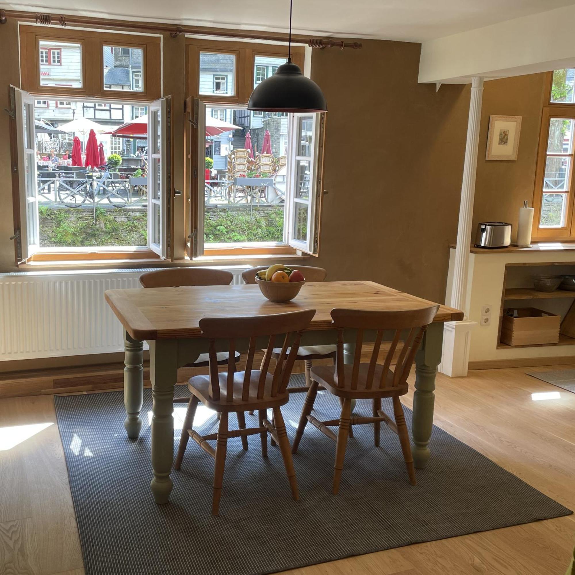 Apartment Am Fluss Im Haus An Der Rur Monschau Exterior photo